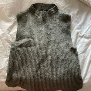 Olive Green Sleeveless Turtleneck